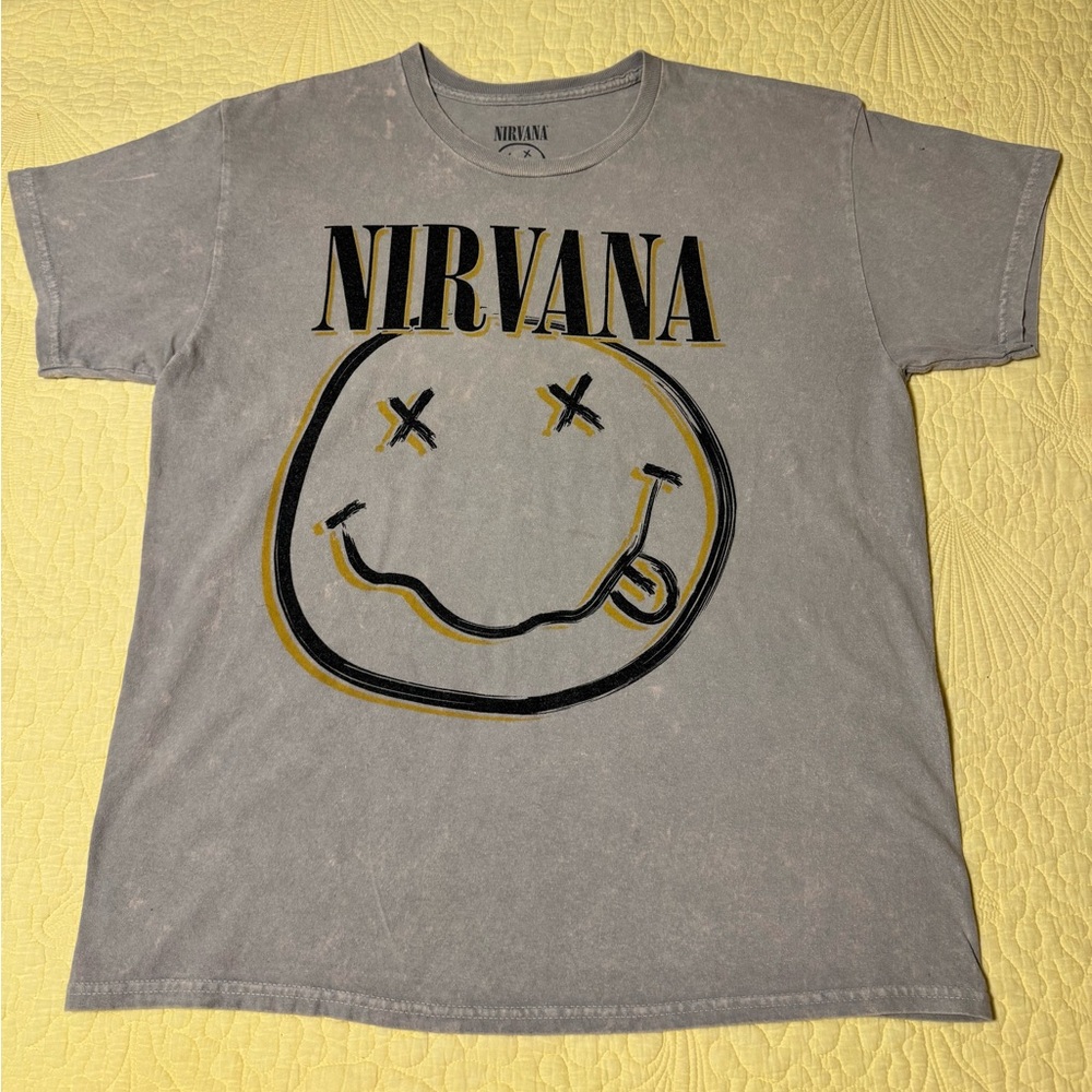 Nirvana Acid Wash Distressed Gray Smiley Graphic Unisex Short Sleeve Tee Large